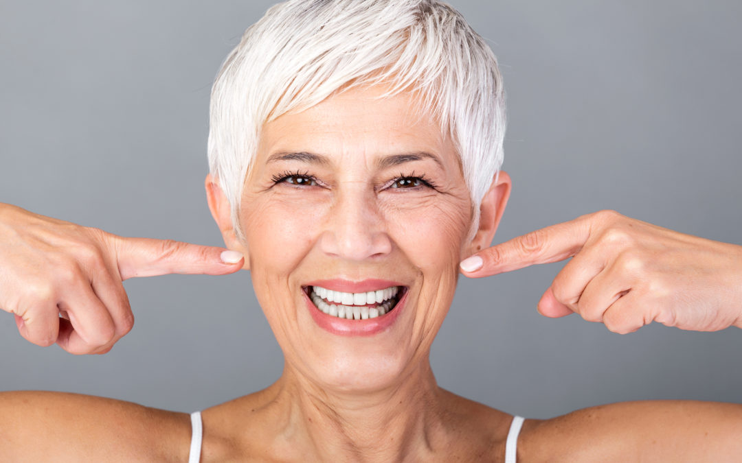 Navigating Oral Health Challenges in Golden Years: A Guide for Seniors